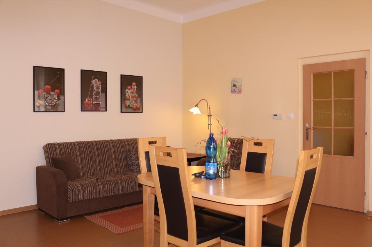 Homely Apartments Villa Christiana Marianske Lazne Exterior foto