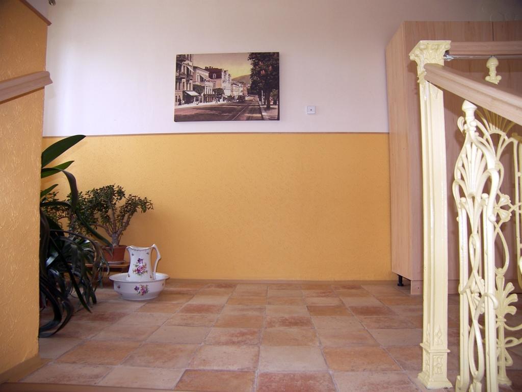 Homely Apartments Villa Christiana Marianske Lazne Quarto foto